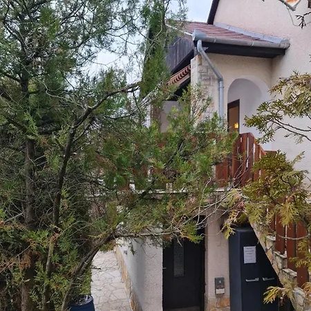 بيت للعطل Egig Ero Fa Vendeghaz *