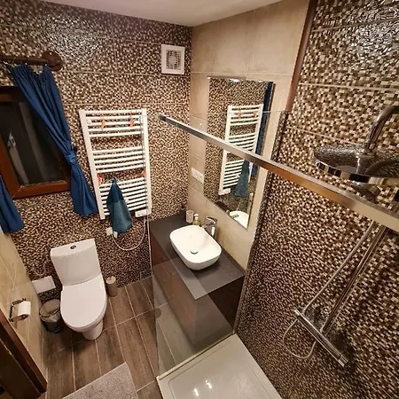 Egig Ero Fa Vendeghaz * Nograd