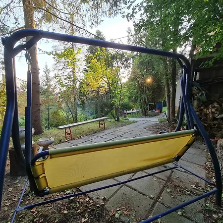 Egig Ero Fa Vendeghaz بيت للعطل